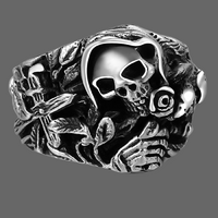 Bague squelette avec une rose