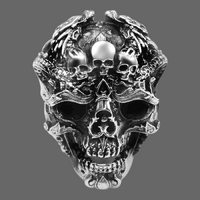 Bague effrayante cranes sur crane en argent