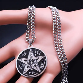 Collier Amulette Mystique en Acier
