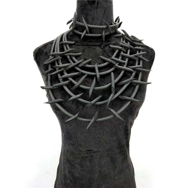 Collier Gothique Étonnant
